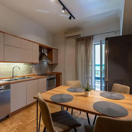 Tems Hub Corfu (city)